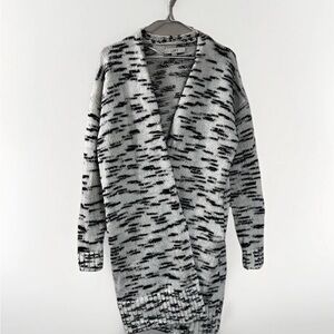 Cozy Black and White Women's Loft sweater